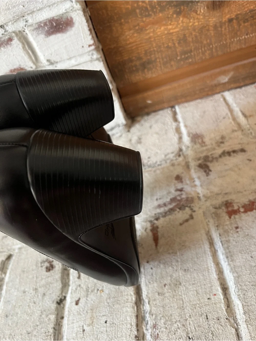 Dansko 38 Black Leather Women’s Slip-On Heeled Shoes